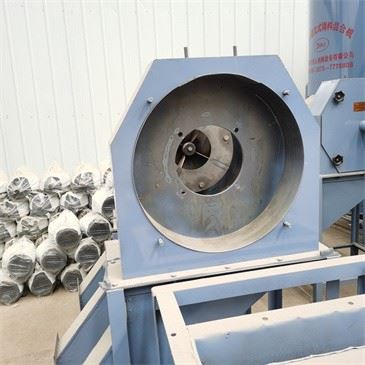 Vertical Animal Feed Crushing And Mixing Machine